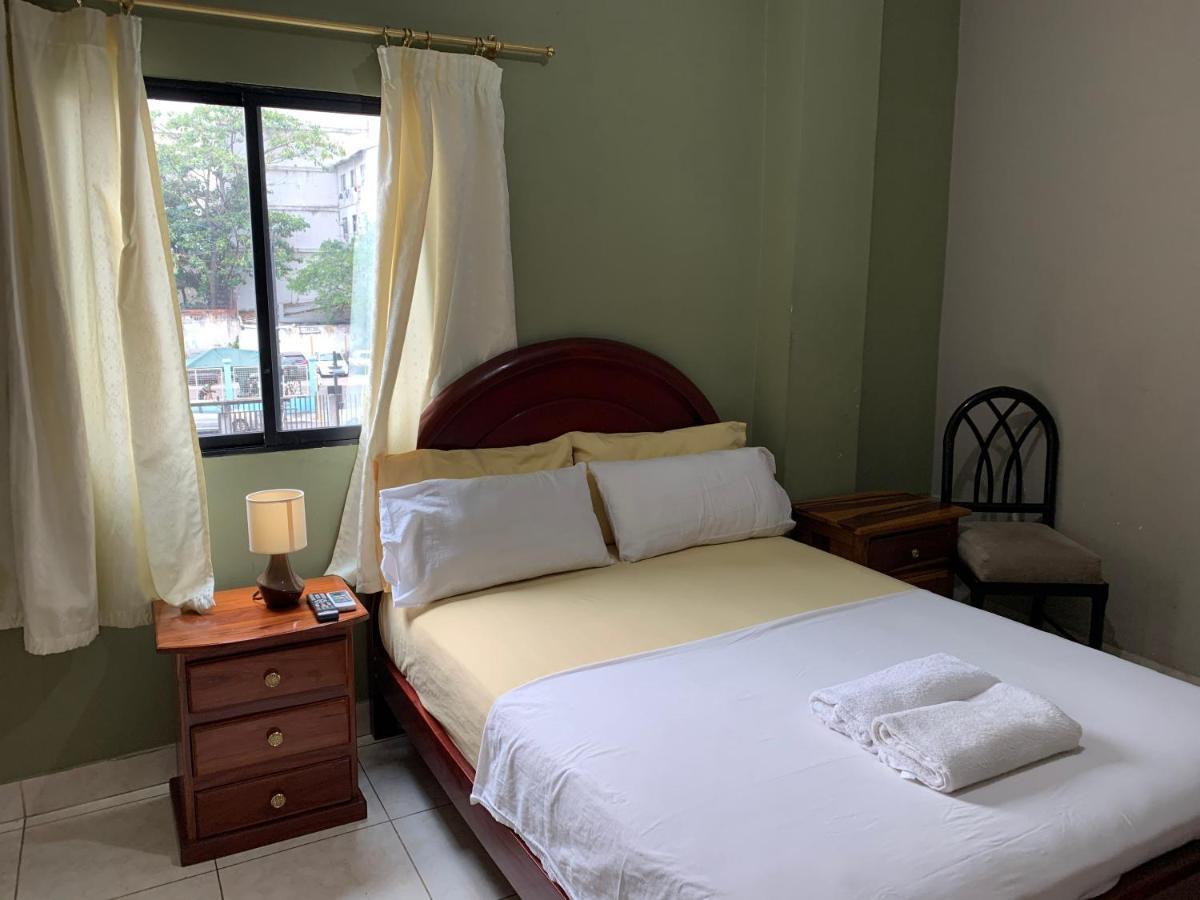 Bed and Breakfast Residencial Turistico Rio Guayas à Guayaquil Extérieur photo